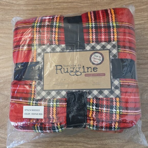 Macchia di Ruggine Premium Sherpa Blanket 50x60 Festive Red Plaid Fleece Throw - Picture 5 of 10